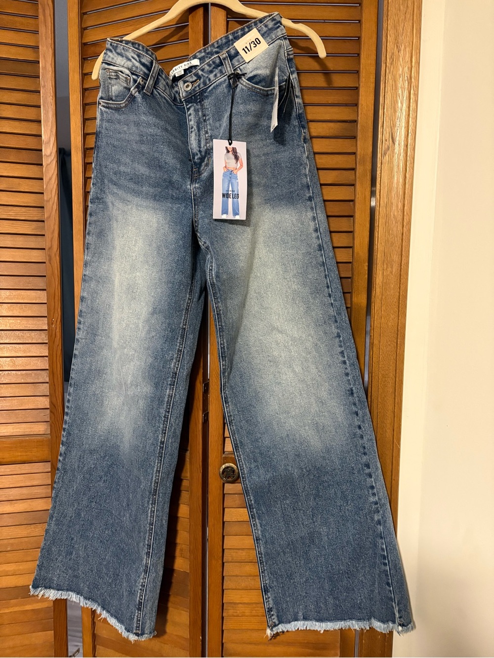Celebrity Pink High-Rise Wide Leg Jeans - Light Wash Blue